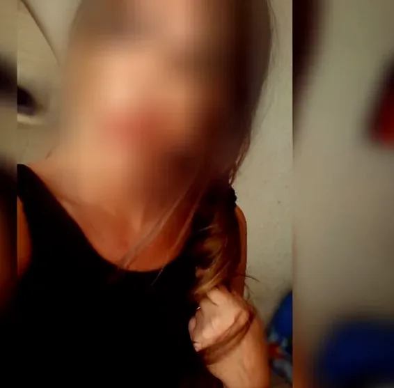 Angela, 32 anni
