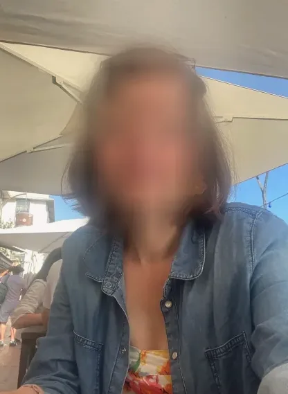 Angela, 34 anni