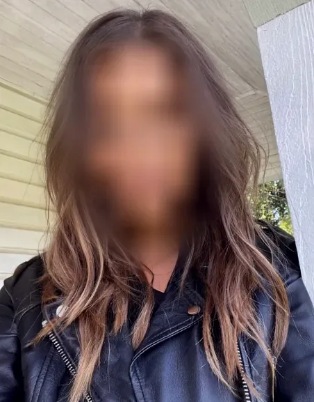 Anisa, 32 anni